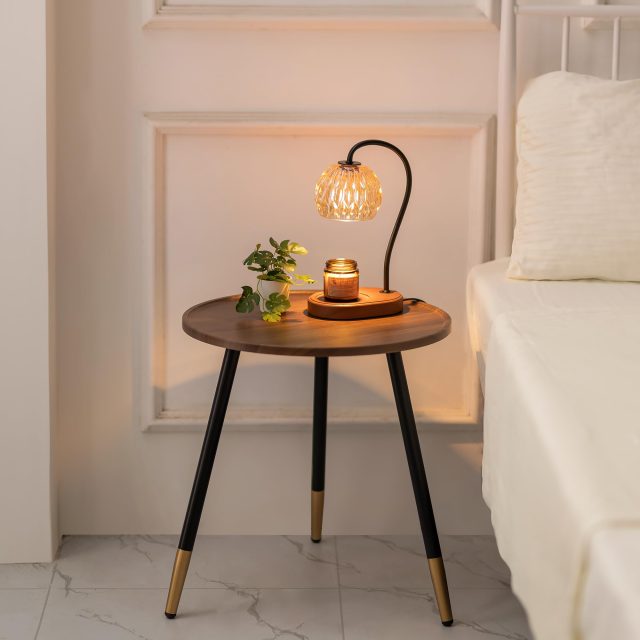 Choosing a Small Round Coffee Table for a Compact Room
