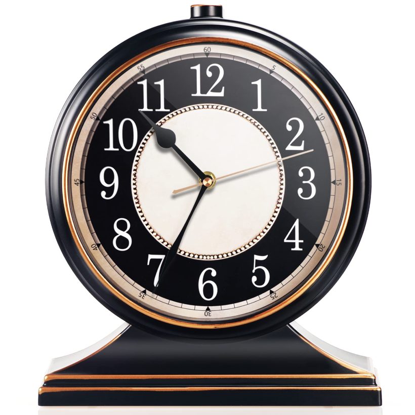 Vintage silent desk clock by AYRELY