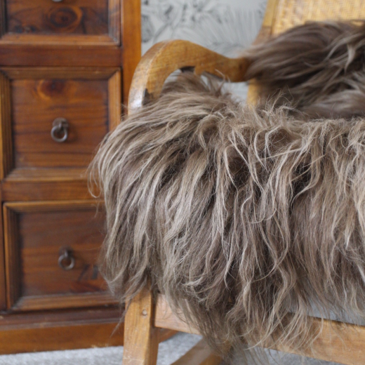 Icelandic sheepskin in ash u2013 Tweed yourself Icelandic sheepskin in ash by Tweed yourself