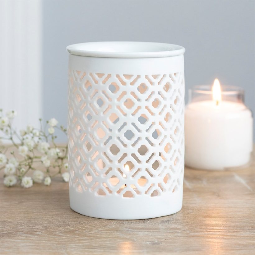 White matte lattice cut oil burner by Something Different