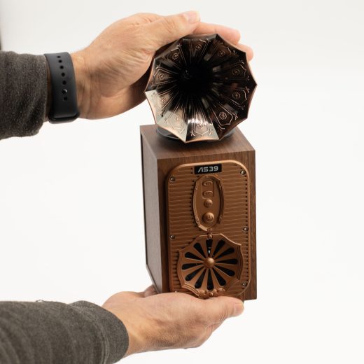 Retro Tall Gramophone Bluetooth Speaker
